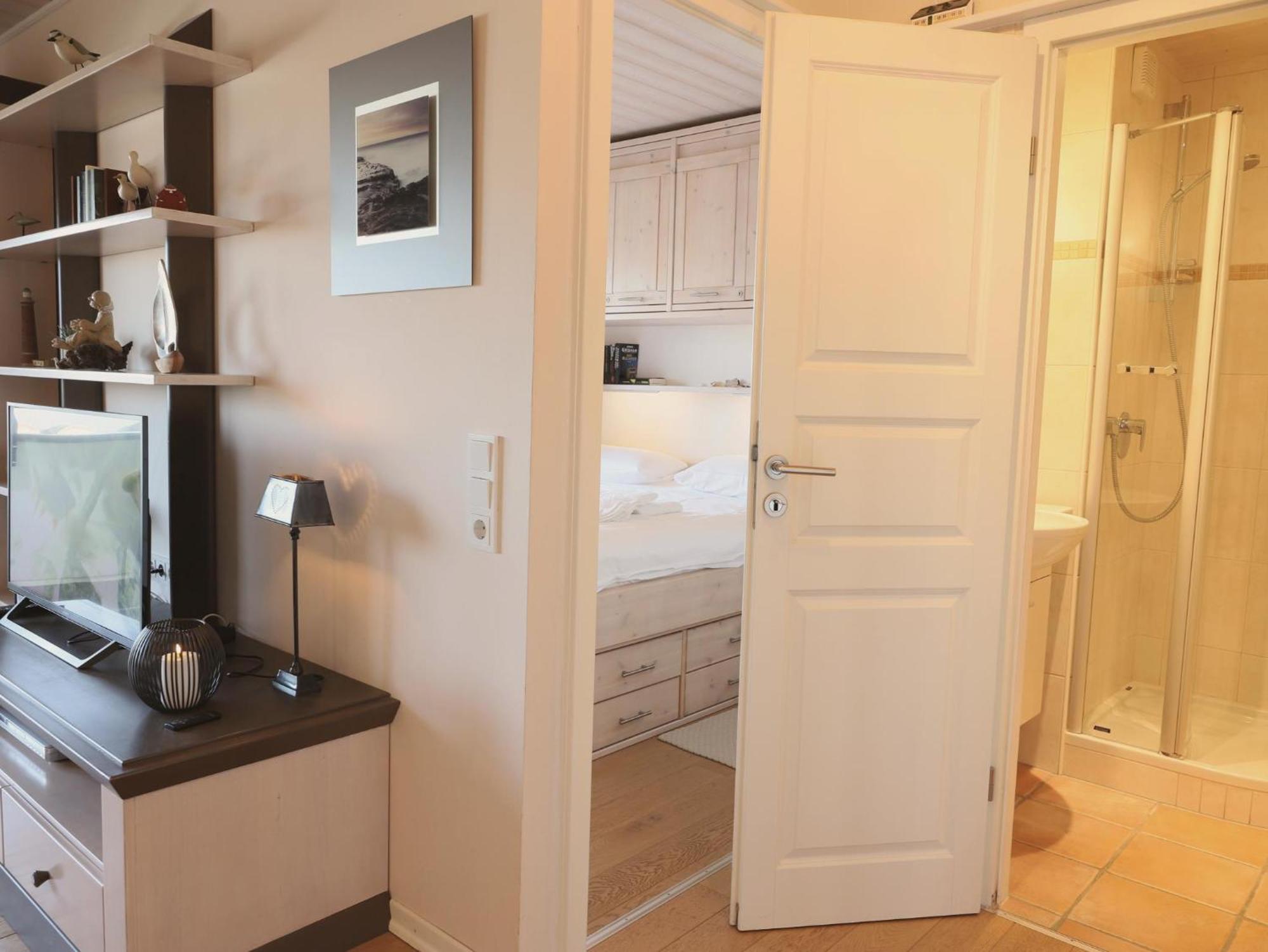 ווסטרלנד Schoenes Neues Hochwertig Renoviertes 2-Zimmer Appartement In Der 4. Etage. מראה חיצוני תמונה